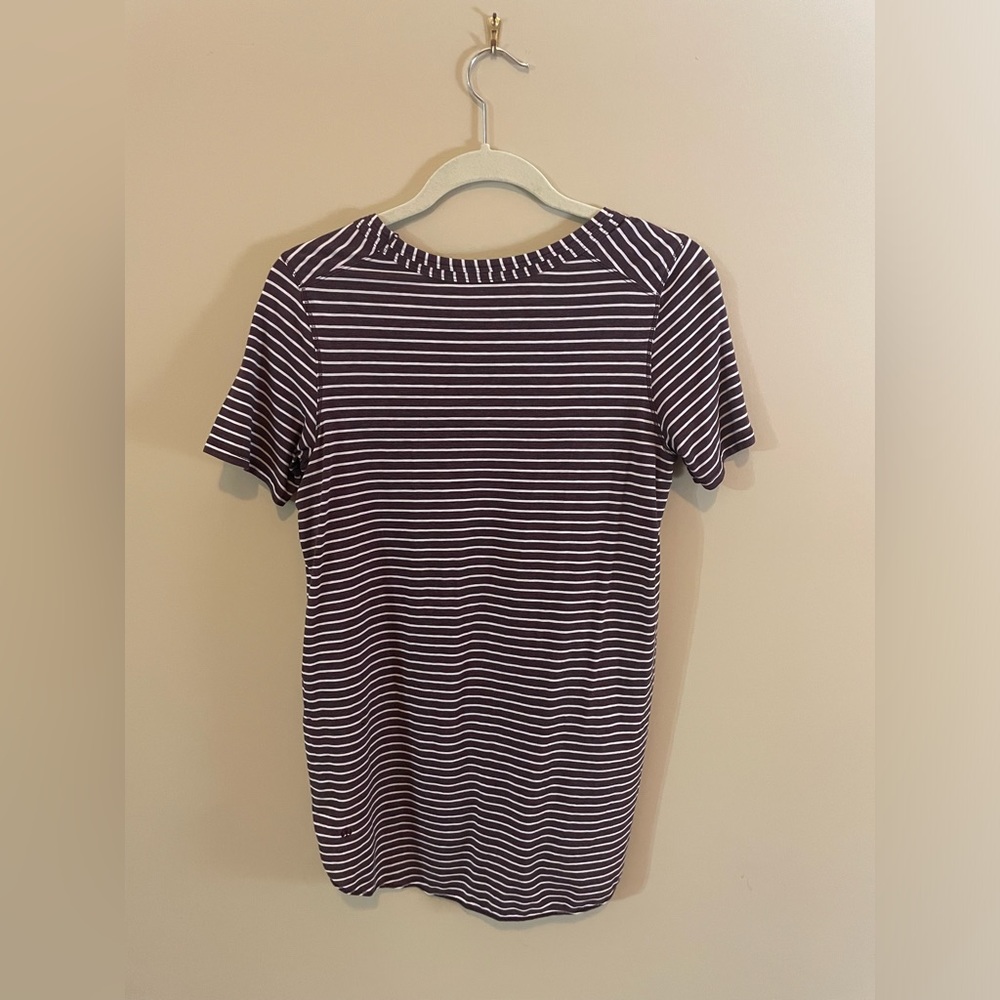 LULULEMON maroon & white stripe shirt, Sz 8, tunic length, imperfections